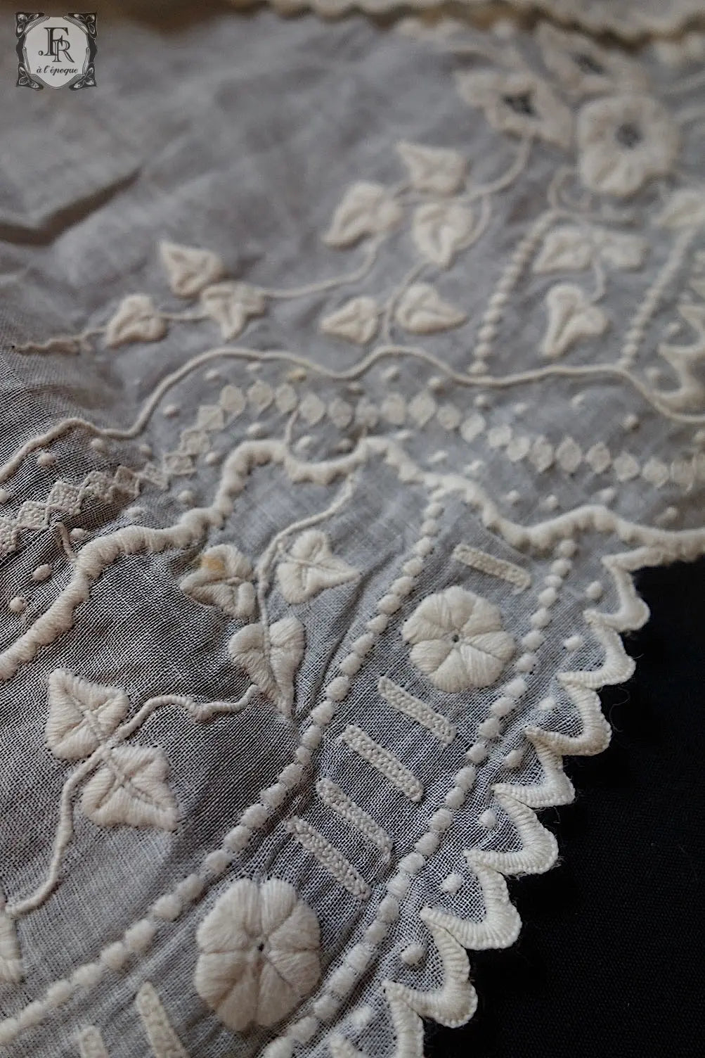 アンティークレース　dentelle antique 刺繍ハギレ素材用 .FR a l'epoque