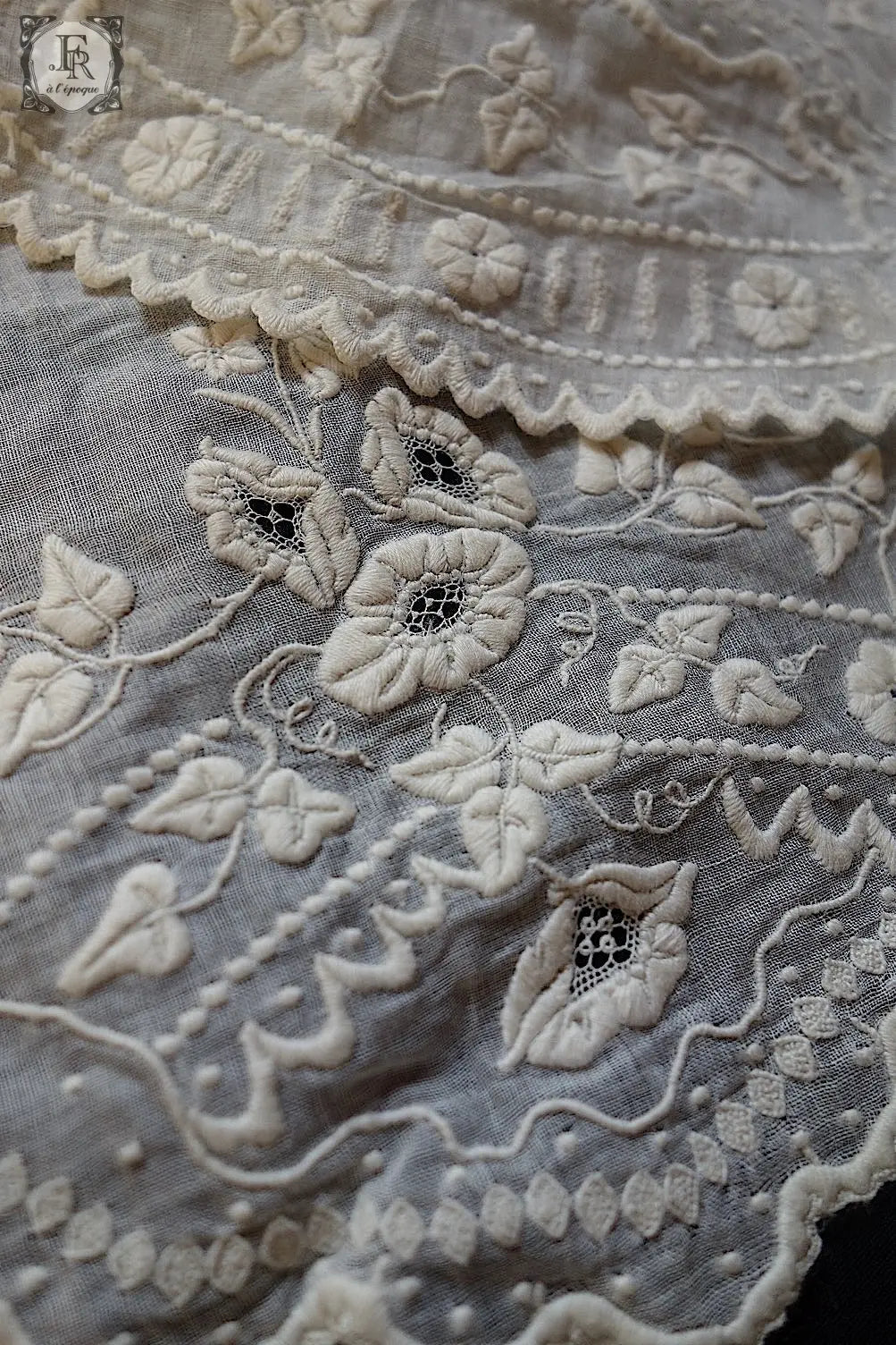 アンティークレース　dentelle antique 刺繍ハギレ素材用 .FR a l'epoque