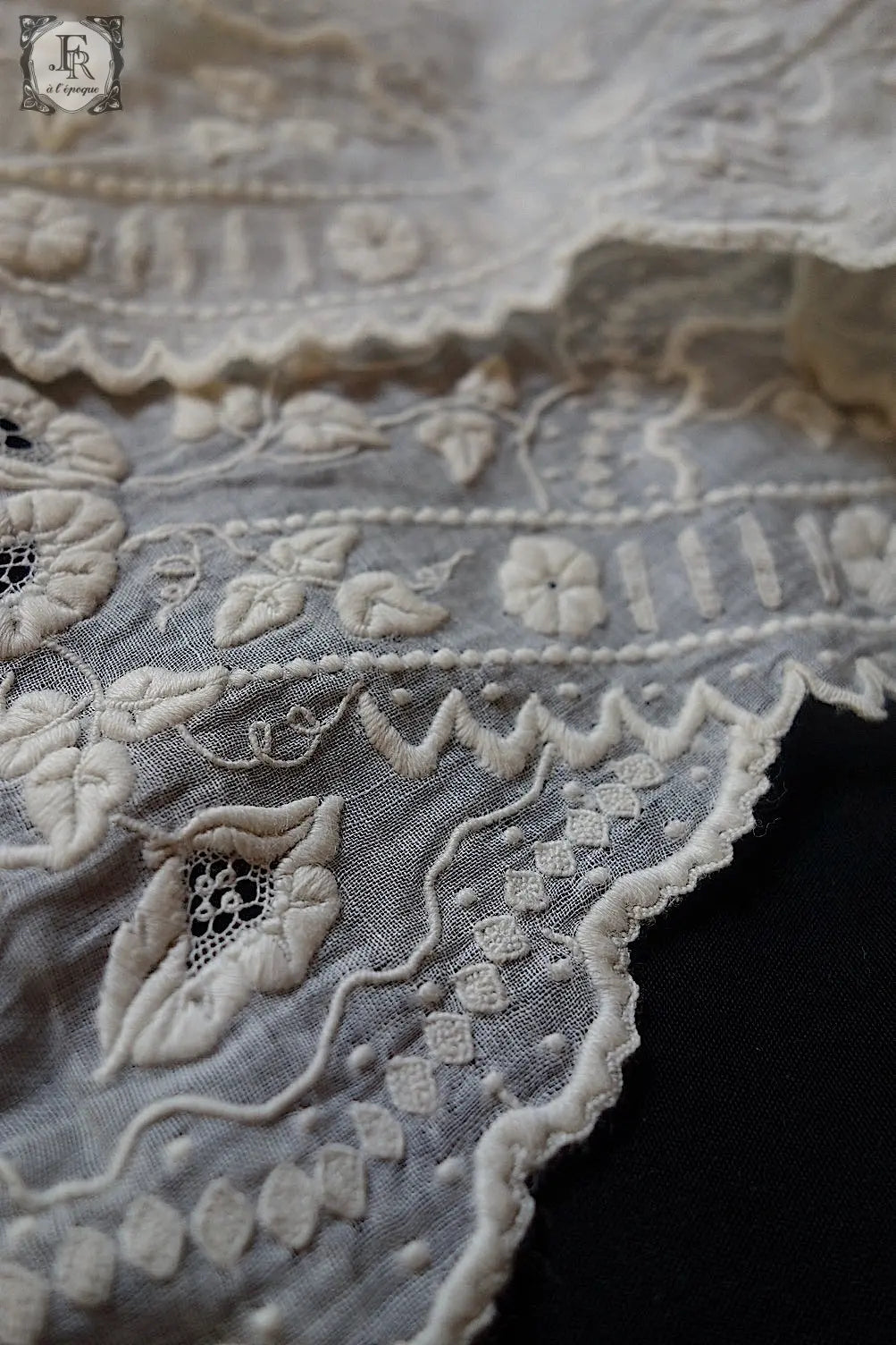 アンティークレース　dentelle antique 刺繍ハギレ素材用 .FR a l'epoque