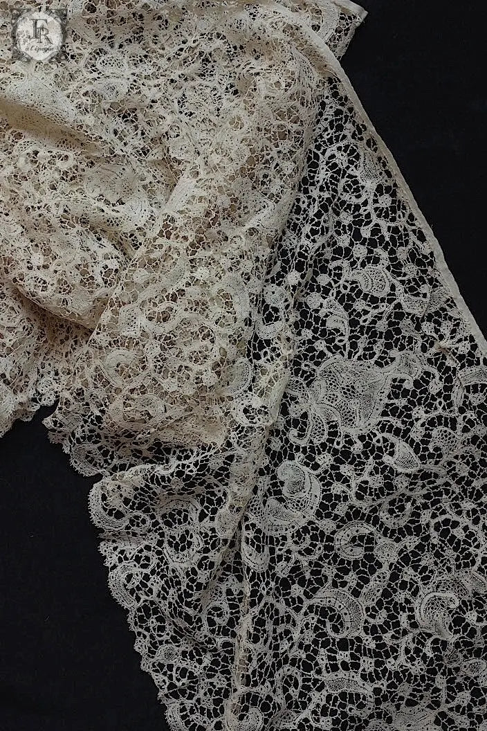 フランスアンティークレース