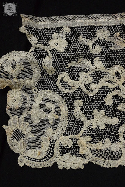 アンティークハンカチ　dentelle antique 　ハギレ lot .FR a l'epoque
