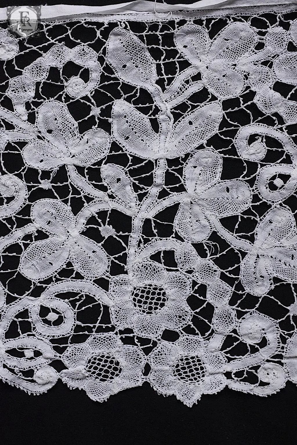 アンティークレース　dentelle antique  bas d'qube .FR a l'epoque