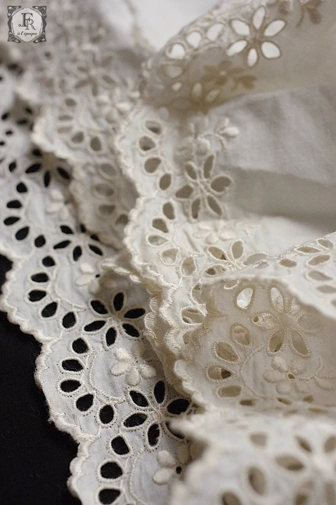 アンティークレース　dentelle antique lace　カットワーク、刺繍レース .FR a l'epoque