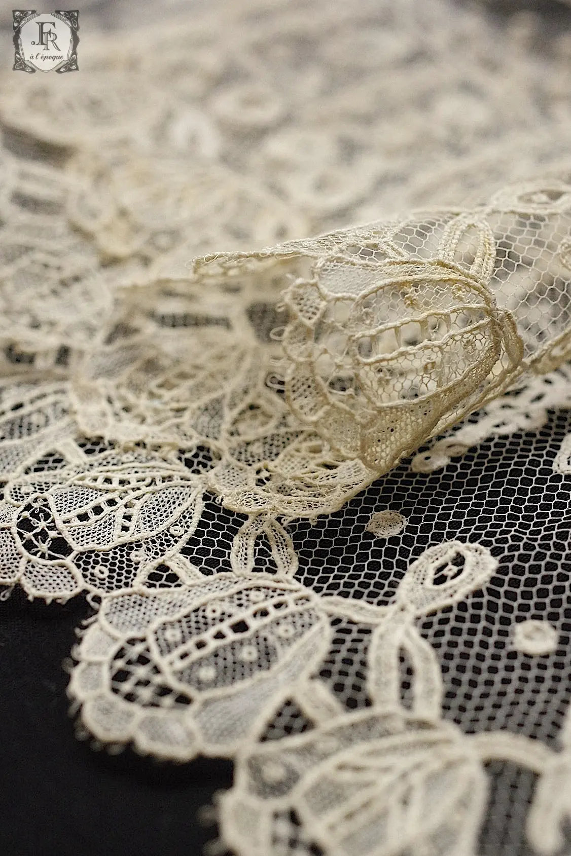 アンティークレース　dentelle antique lace　アプリカッションブリュクセルレース２種 .FR a l'epoque