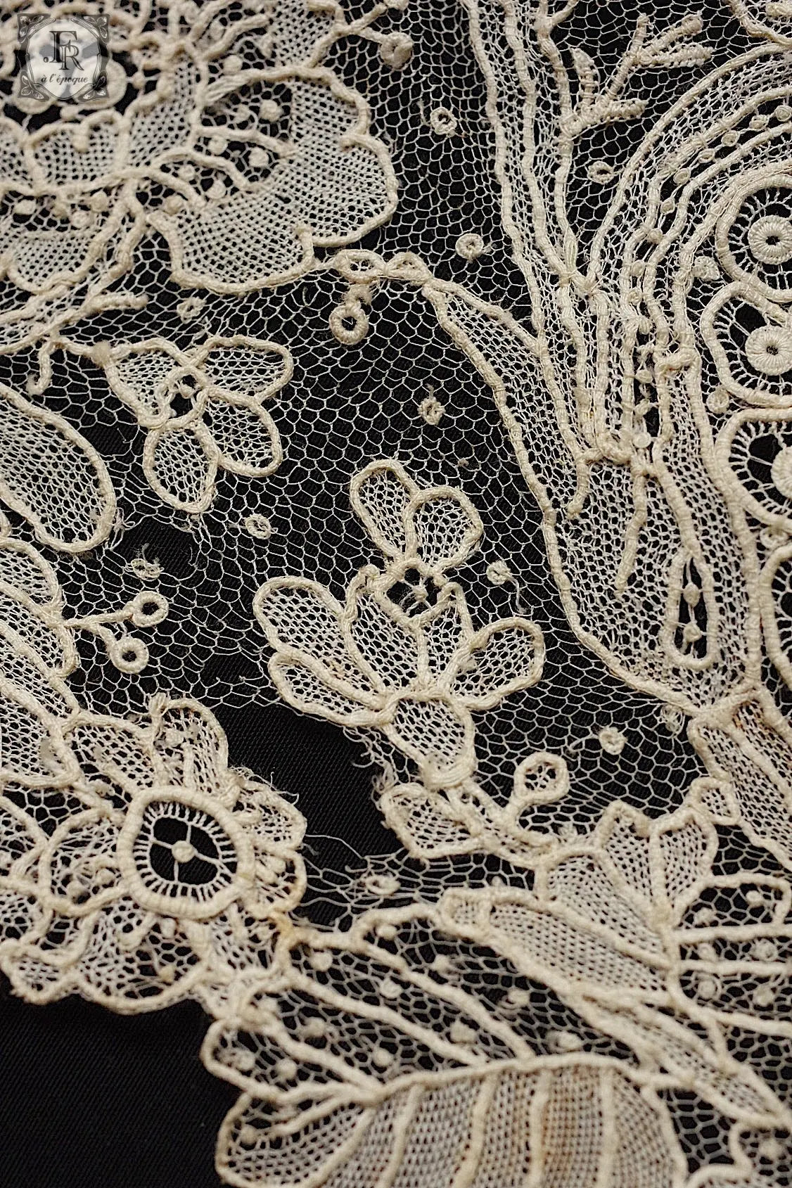 アンティークレース　dentelle antique lace　ブリュクセルレース .FR a l'epoque