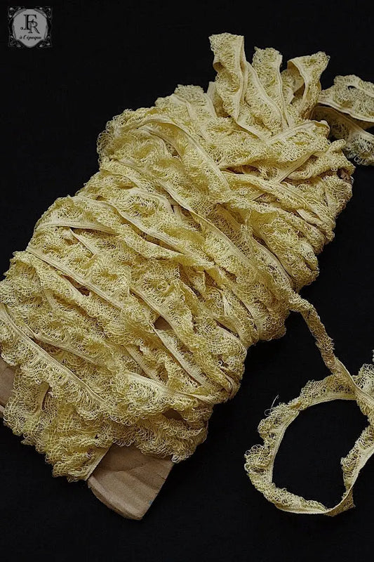 ヴィンテージレース　dentelle vintage 帽子用 .FR a l'epoque