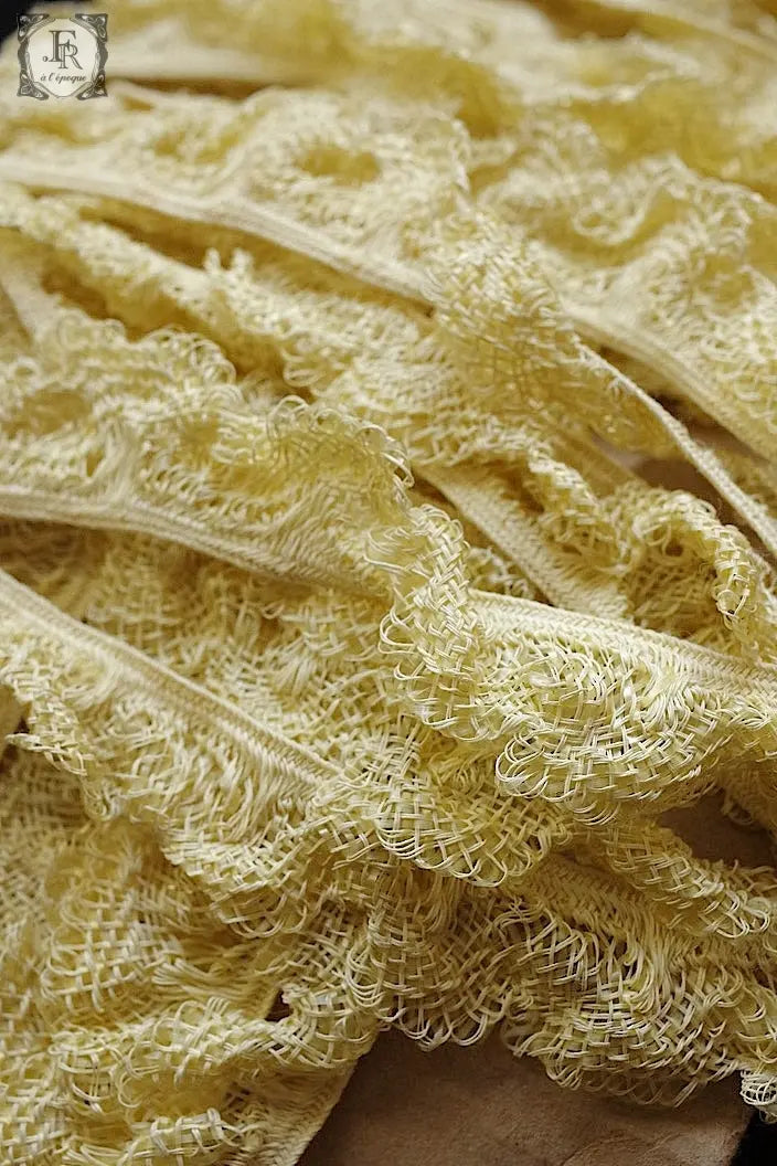 ヴィンテージレース　dentelle vintage 帽子用 .FR a l'epoque