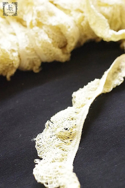 ヴィンテージレース　dentelle vintage 帽子用 .FR a l'epoque