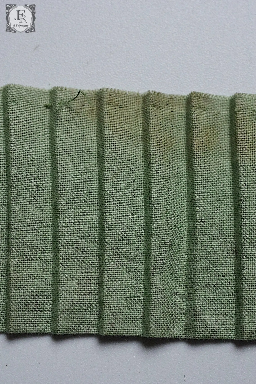 アンティークプリーツ　garniture de tissu antique4 .FR a l'epoque