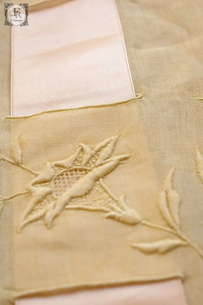 アンティークインテリアクロス　linge de maison antique ベッドカバーbebe用 .FR a l'epoque