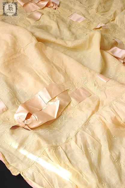 アンティークインテリアクロス　linge de maison antique ベッドカバーbebe用 .FR a l'epoque