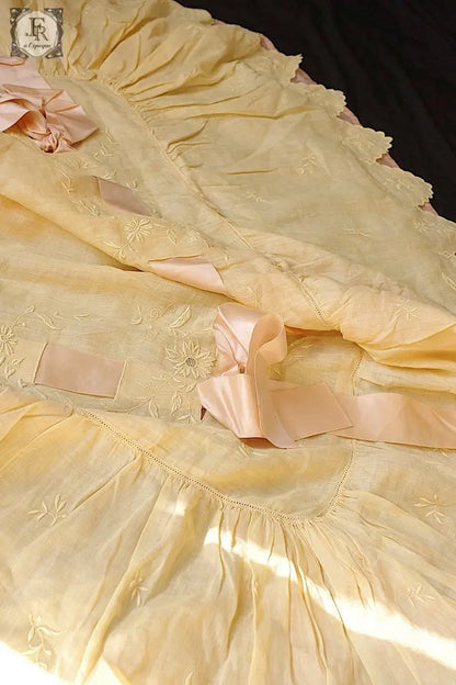 アンティークインテリアクロス　linge de maison antique ベッドカバーbebe用 .FR a l'epoque