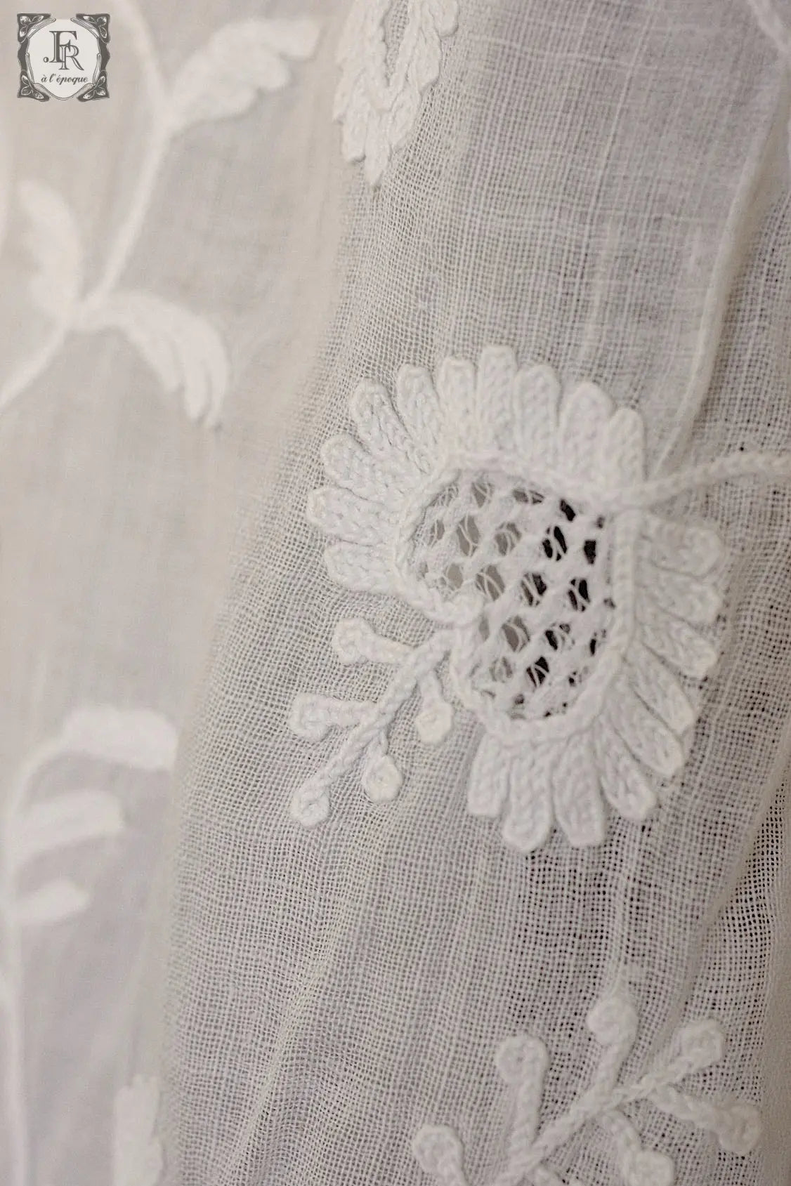 アンティークカーテン　コーネリー　linge de maison antique2 .FR a l'epoque