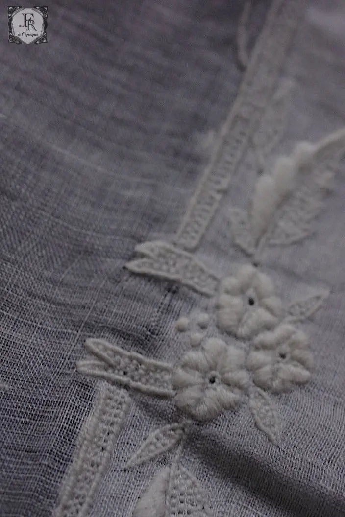 アンティーク刺繍ハンカチ　mouchoir ancienne　ハンカチ２枚　2 .FR a l'epoque