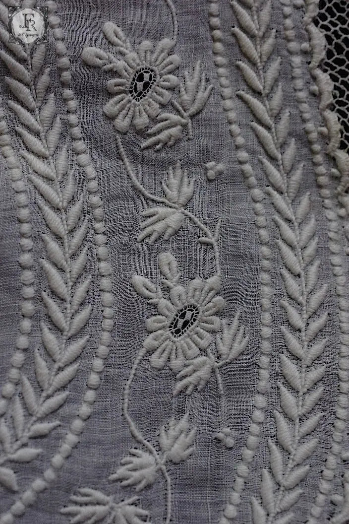 アンティーク刺繍ハンカチ　mouchoir ancienne　ハンカチ２枚　2 .FR a l'epoque