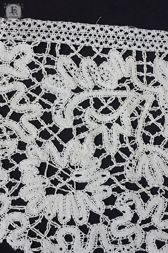 アンティークハンカチ　mouchoir antique インテリア用レース .FR a l'epoque