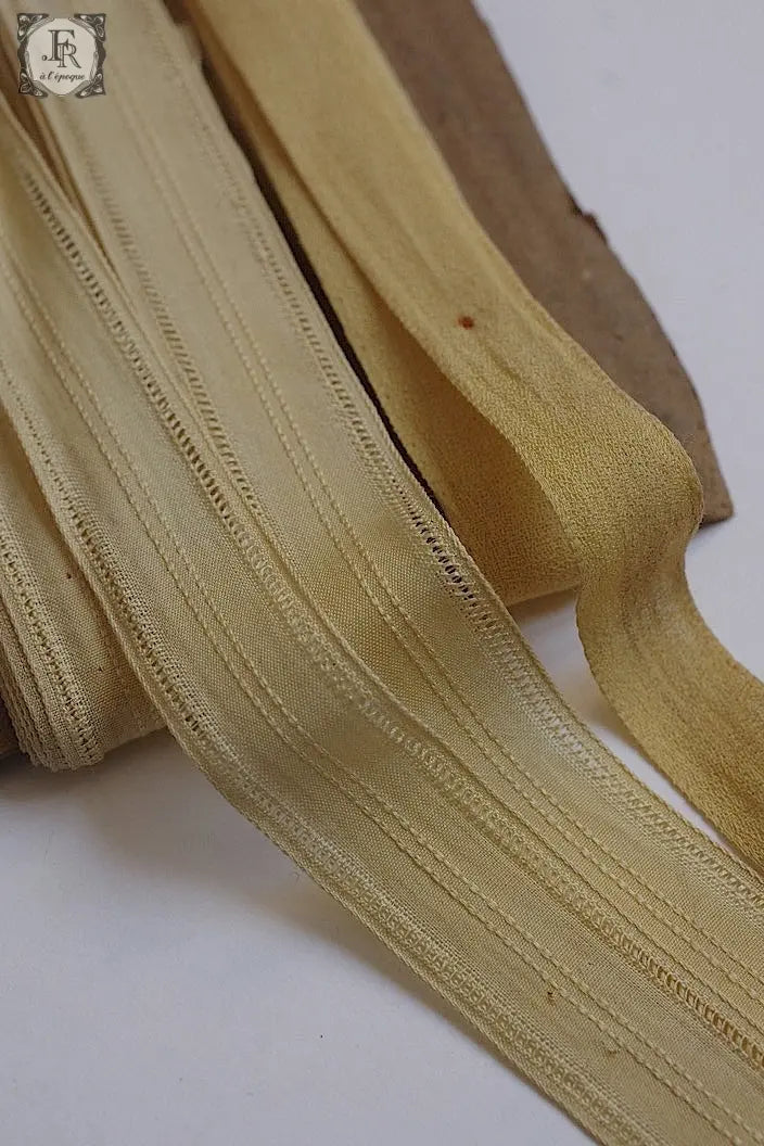 アンティークリボン