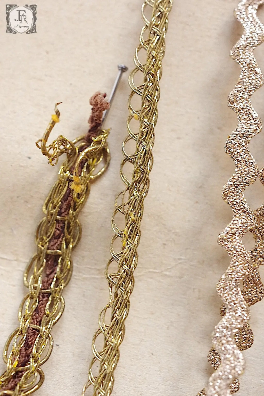 アンティークリボン　ruban antique8 .FR a l'epoque