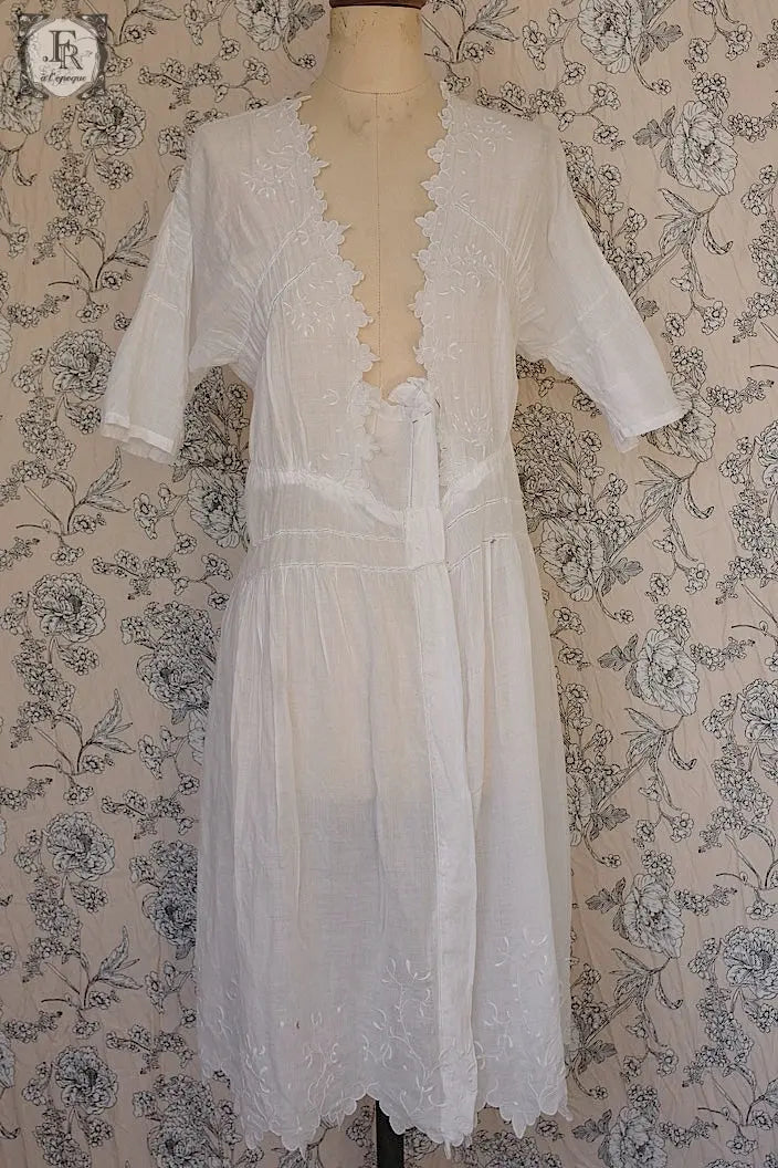 アンティークワンピース　vêtement deress 宿木刺繍　素材用 .FR a l'epoque