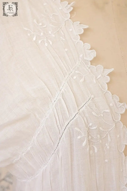 アンティークワンピース　vêtement deress 宿木刺繍　素材用 .FR a l'epoque