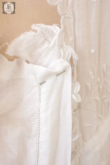 アンティークワンピース　vêtement deress 宿木刺繍　素材用 .FR a l'epoque