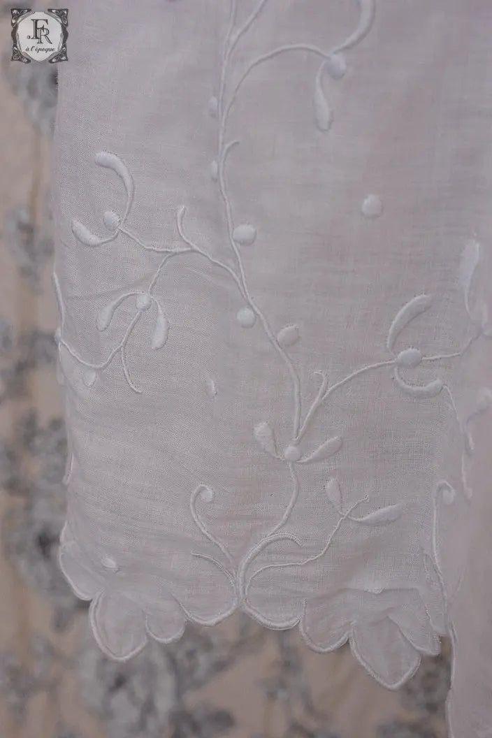 アンティークワンピース　vêtement deress 宿木刺繍　素材用 .FR a l'epoque