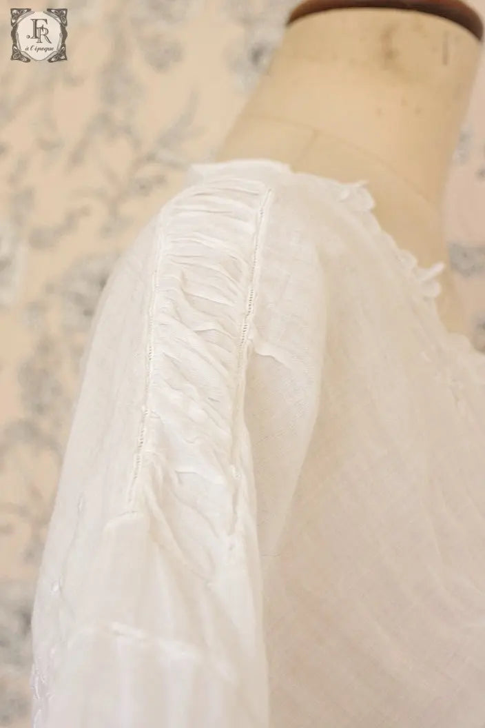 アンティークワンピース　vêtement deress 宿木刺繍　素材用 .FR a l'epoque