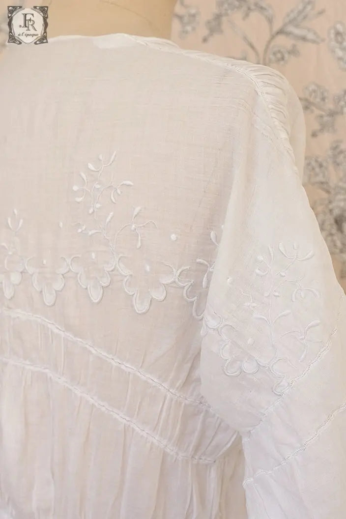 アンティークワンピース　vêtement deress 宿木刺繍　素材用 .FR a l'epoque
