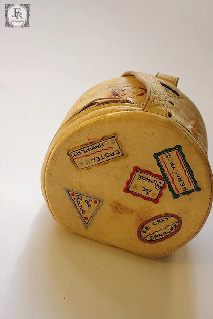 ヴィンテージポーチ　vintage petit sac souvenir .FR a l'epoque