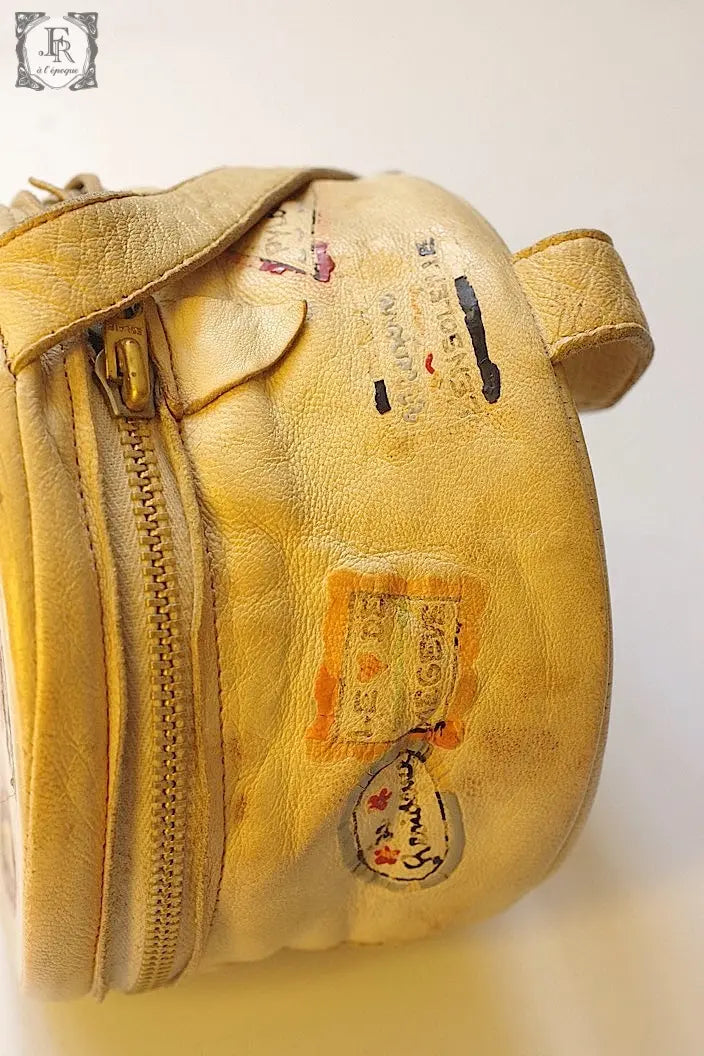 ヴィンテージポーチ　vintage petit sac souvenir .FR a l'epoque