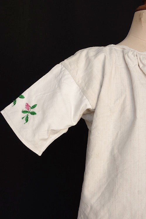 vetement antique robe antique lin 2