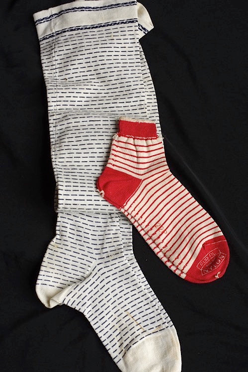 chaussette et bas antique socks sisters