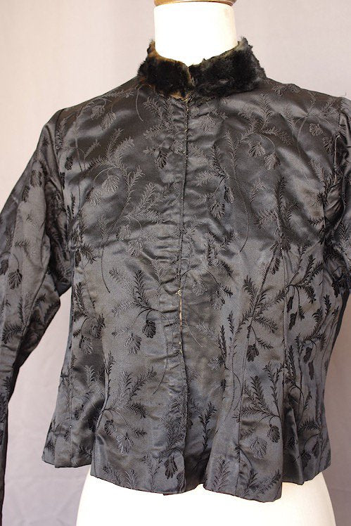 vêtement antique black jacket petit fur