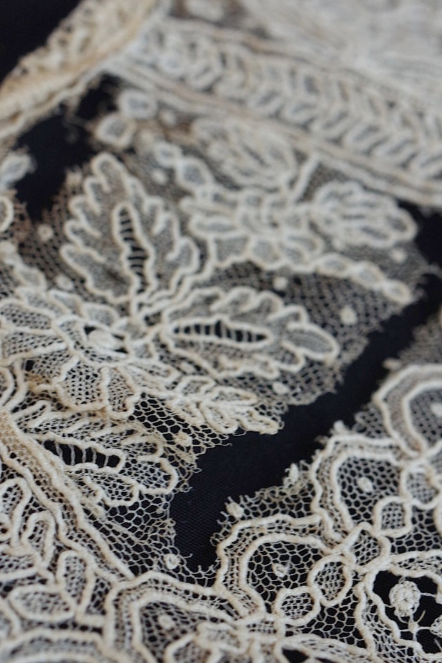 dentelle antique antique lace Bruxel 136cm