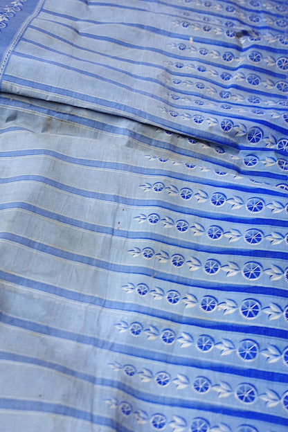 tissu antique アンティーク生地 .FR a l'epoque