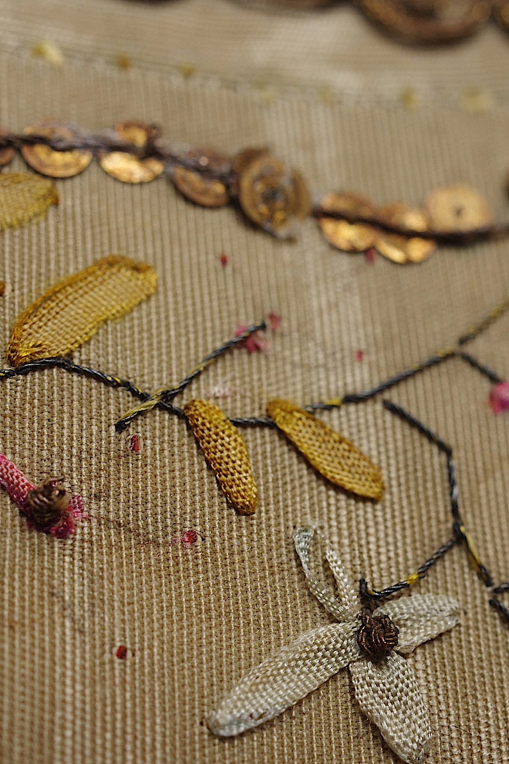 cadre antique antique embroidery frame 