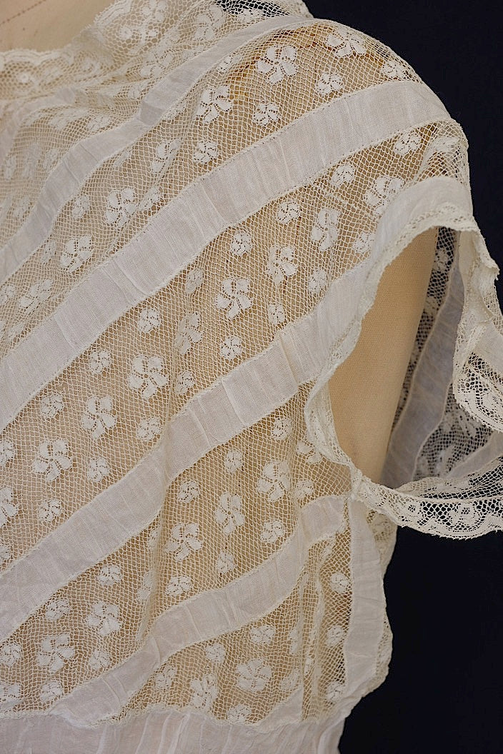 vêtement antique アンティークレーストップ