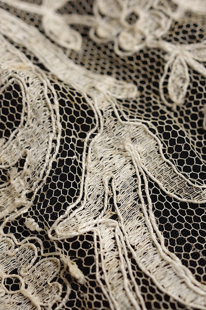 dentelle   antique アンティークレース　ブロンドレース２種 .FR a l'epoque