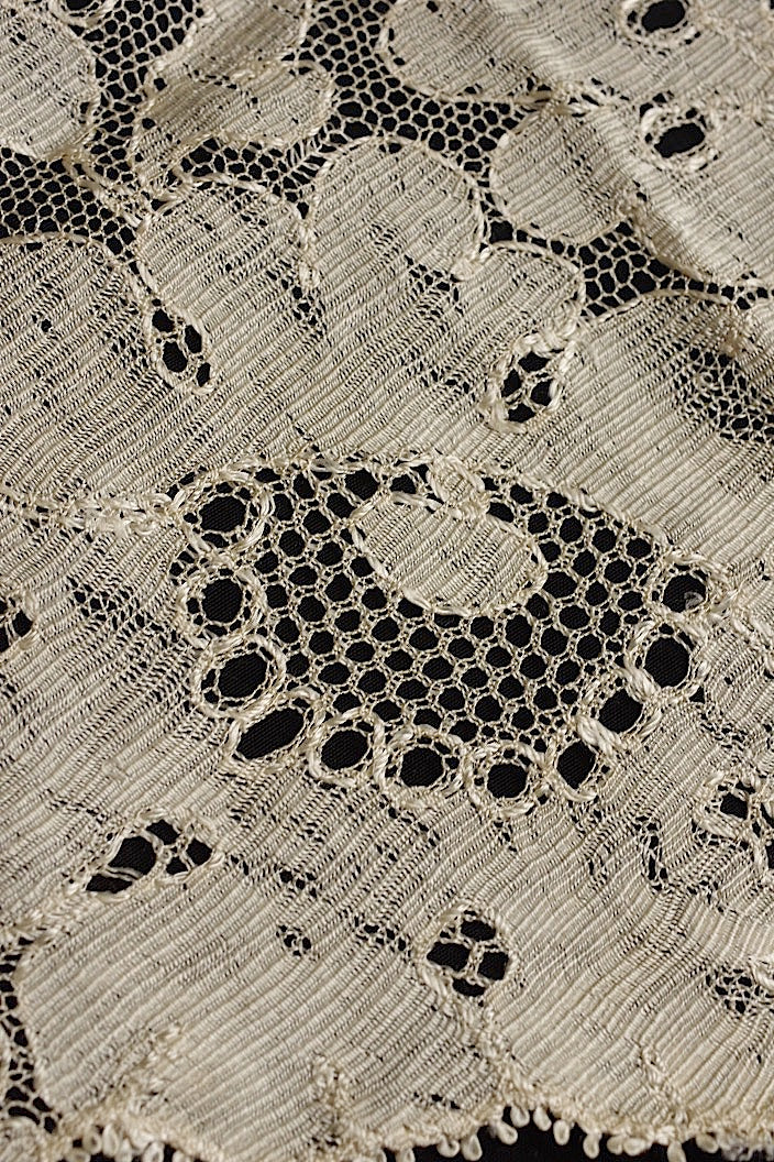 dentelle   antique アンティークレース　ブロンドレース２種 .FR a l'epoque