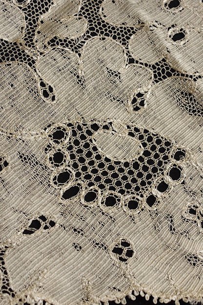 dentelle   antique アンティークレース　ブロンドレース２種 .FR a l'epoque