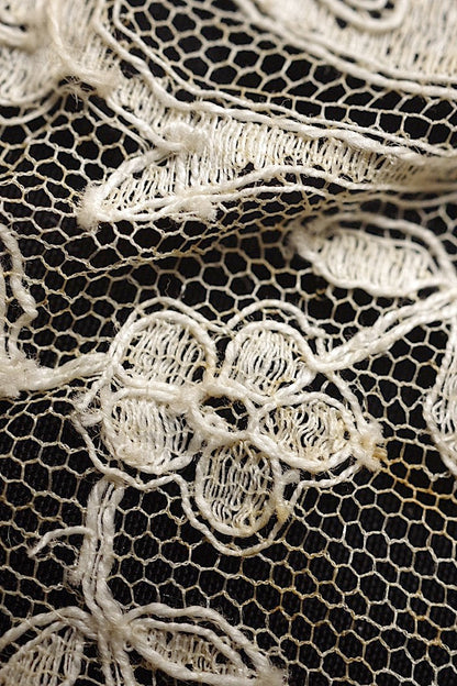 dentelle   antique アンティークレース　ブロンドレース２種 .FR a l'epoque