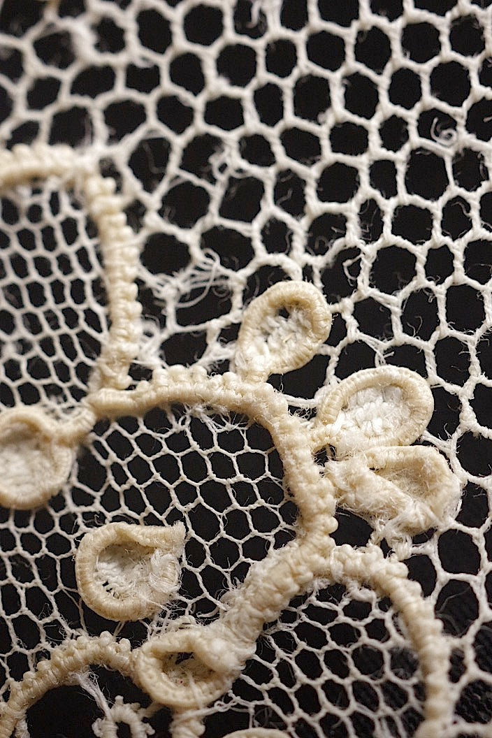 dentelle antique antique lace 147cm 