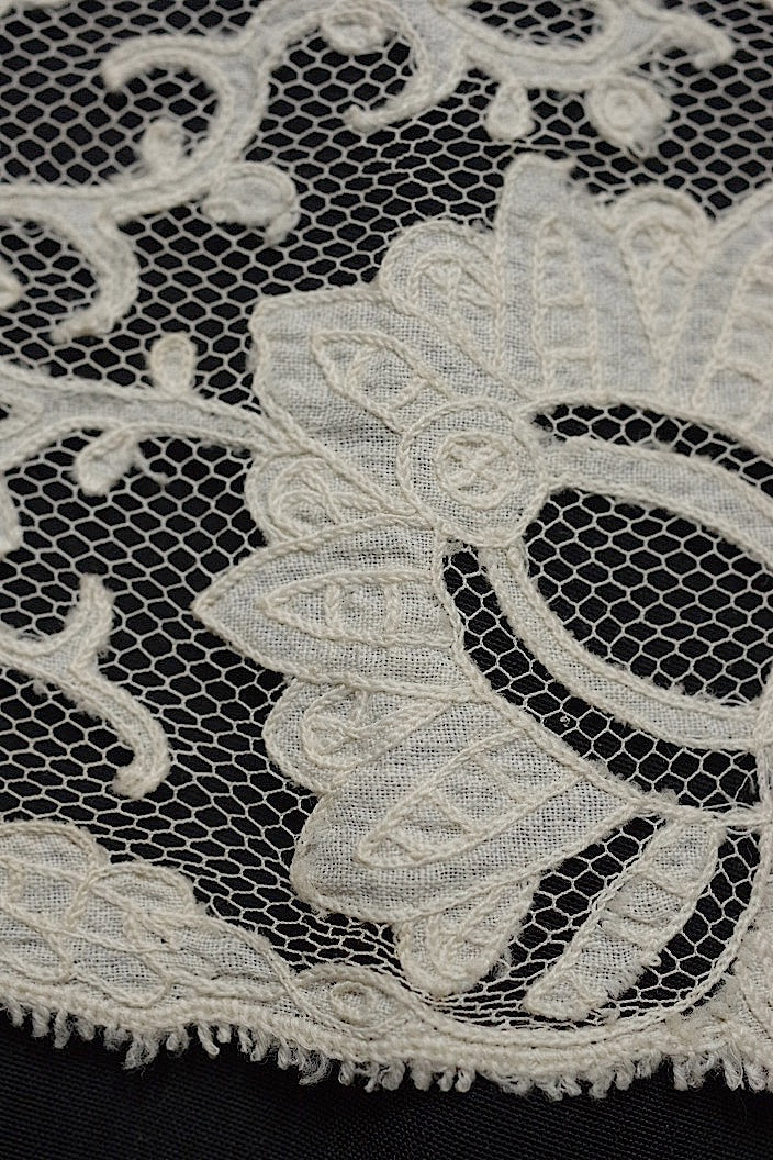 dentelle antique アンティークレース　120cm .FR a l'epoque