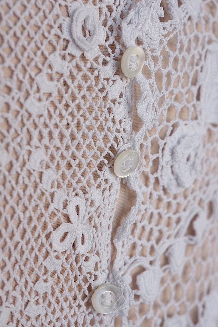 vêtement antique chemisier au crochet antique 