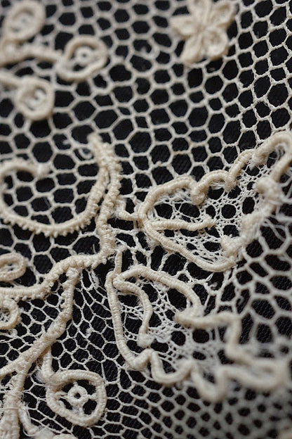 dentelle  antique アンティークレース　アランソンレース9 .FR a l'epoque