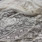 dentelle antique antique lace embroidery cross vertical 