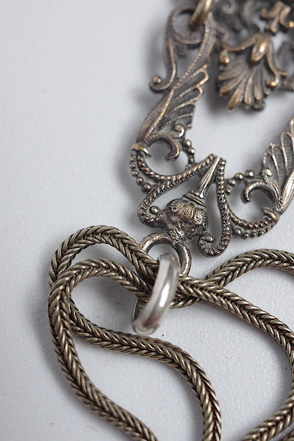 chatelaine  antique アンティークチェーン .FR a l'epoque