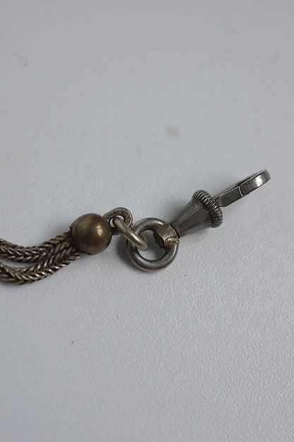 chatelaine  antique アンティークチェーン .FR a l'epoque