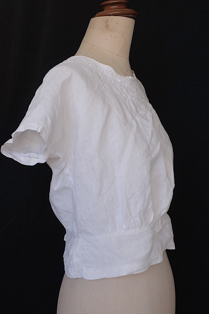 vêtement antique antique embroidery blouse