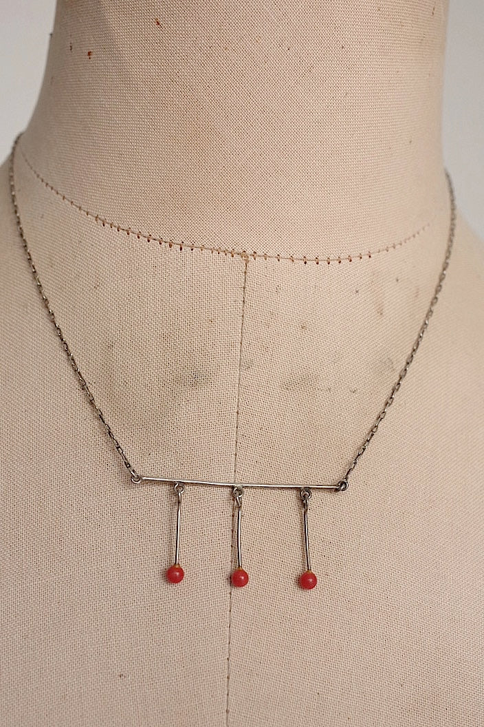 collier  vintage ヴィンテージペンダント　コライユ .FR a l'epoque